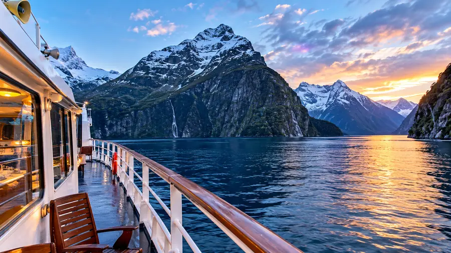 Cruzeiro de Inverno com Pernoite em Milford Sound